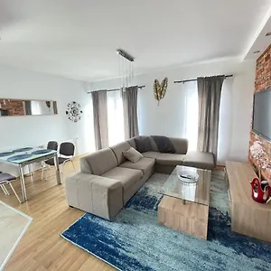 https://z-widokiem-albatross-towers.sopothotels.com